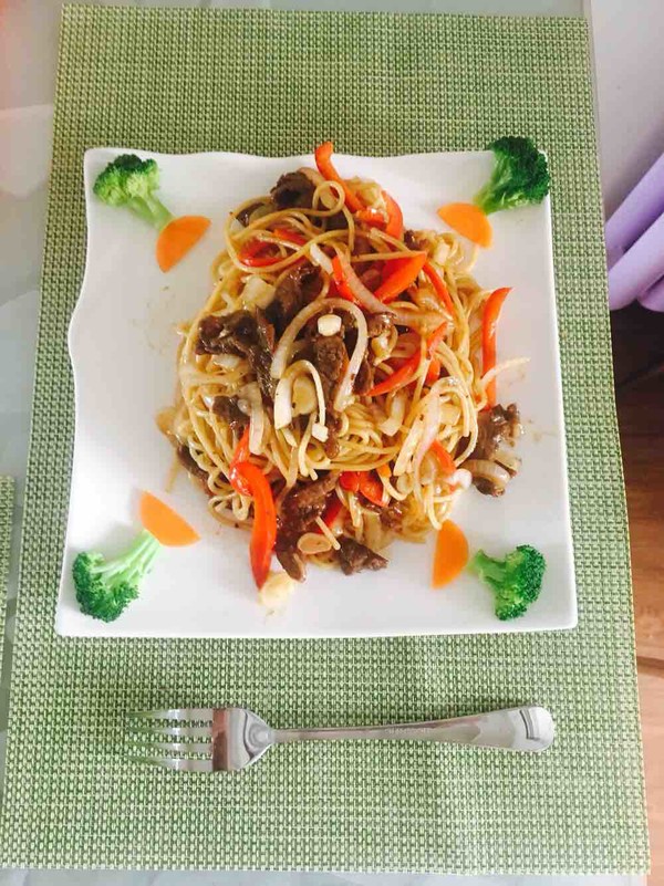 Stir-fried Pasta with Beef Tenderloin with Black Pepper recipe