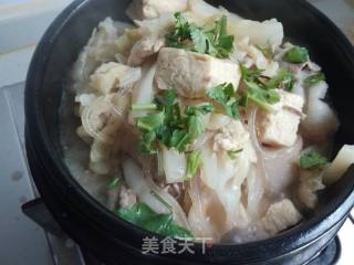 Chinese Cabbage Stewed Vermicelli and Frozen Tofu recipe