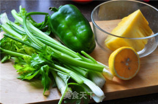 Celery Green Pepper Pineapple Juice recipe