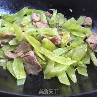 Sliced Pork with Green Bamboo Shoots recipe