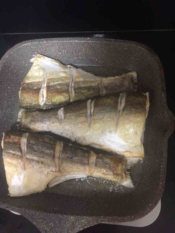 Braised Silver Carp Tail recipe