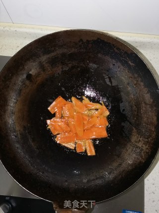 Stir-fried Carrots with Oyster Sauce and Rape recipe