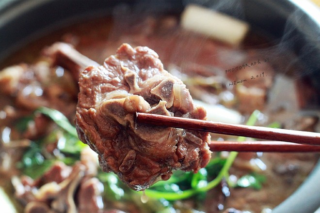Braised Lamb and Scorpion Hot Pot recipe