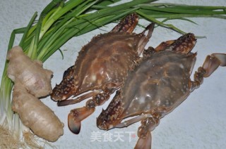 Stir-fried Crab with Scallion and Ginger recipe