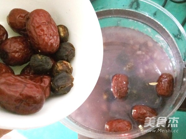 Health Congee with Red Dates and Lotus Seeds recipe
