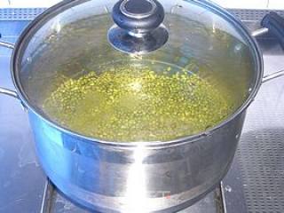 Honey Mung Bean Cake recipe