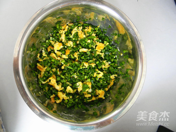 Bran Powder, Chives and Egg Buns recipe