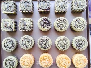 #新良首第届烤大赛# A Different Kind of Moon Cake Flavor-peanut Crisp Moon Cake recipe