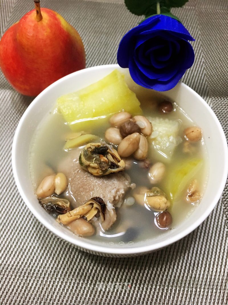 Zucchini Mussel Bone Soup recipe