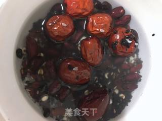 Mixed Rice and Red Dates Porridge recipe