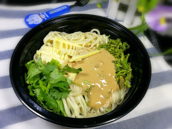 Toon Noodles with Bamboo Shoots and Sesame Sauce recipe