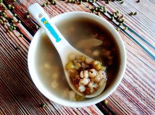 Mung Bean Lily Barley Soup recipe