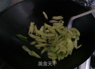 Cucumber Seaweed Egg Soup recipe