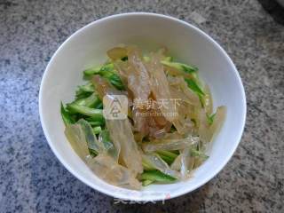 Jellyfish Mixed with Small Cucumber recipe