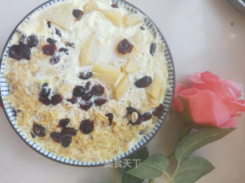 Low-fat Healthy Milk-flavored Apple Baked Oatmeal recipe
