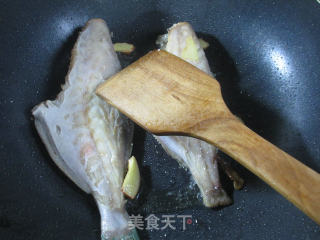 Braised Rubber Fish with Old Tofu recipe