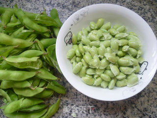 Stir-fried Edamame with Lamb's Tail and Bamboo Shoot recipe