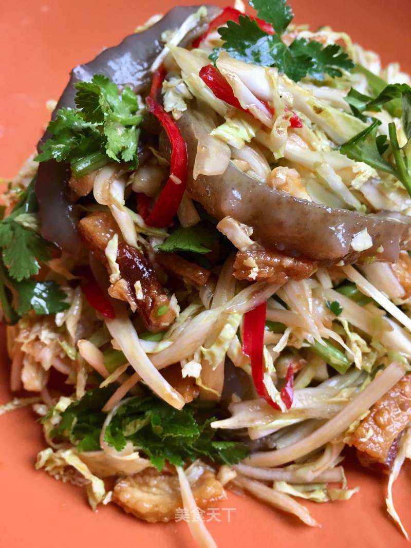 Sea Cucumber and Cabbage Mixed with Fat Residue recipe