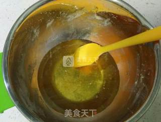 Cantonese-style Coconut Milk Fragrant Mooncakes recipe