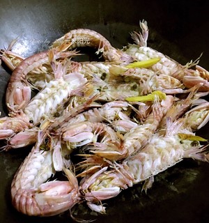 Non-fried Version of Salt and Pepper Skin Shrimp and Cleverly Plucked Shrimp Shell recipe