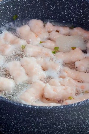 Help The Elder Daughter to Have A Nutritious Supper~shrimp Slippery Winter Melon Millet Noodles recipe