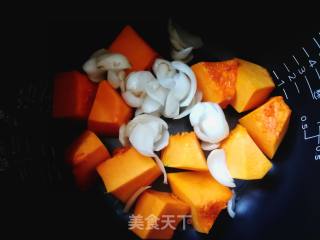 #团圆饭#pumpkin Lily Porridge recipe