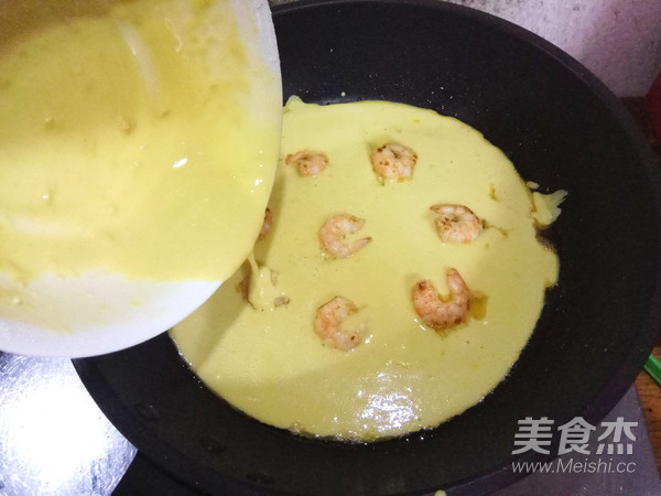 Shrimp and Egg Pancakes recipe