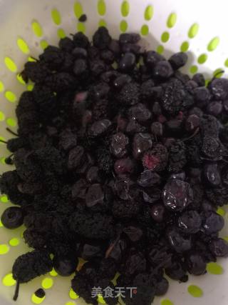 Mulberry Blueberry Honey Pear Drink recipe