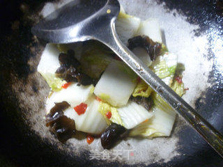 Stir-fried Black and White Vegetables recipe