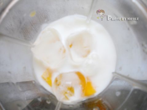 Mango Milkshake recipe