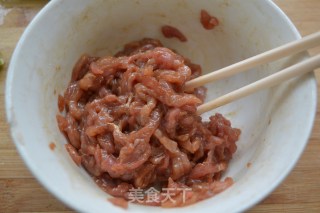 [fried Noodles with Beans and Pork Shreds] recipe