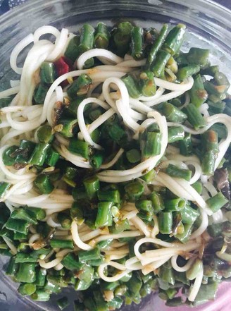 Cowpea Olive Vegetable Noodles recipe