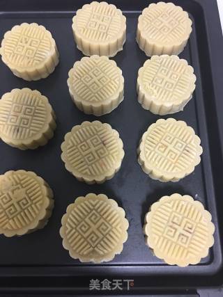 Five Kernel Moon Cakes recipe