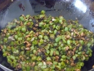 [yiru's Private Room Fast Hand Fried] Teaches You to Make Simple Rice Killer Dish---lanchoi, Meat, Rice and String Beans recipe