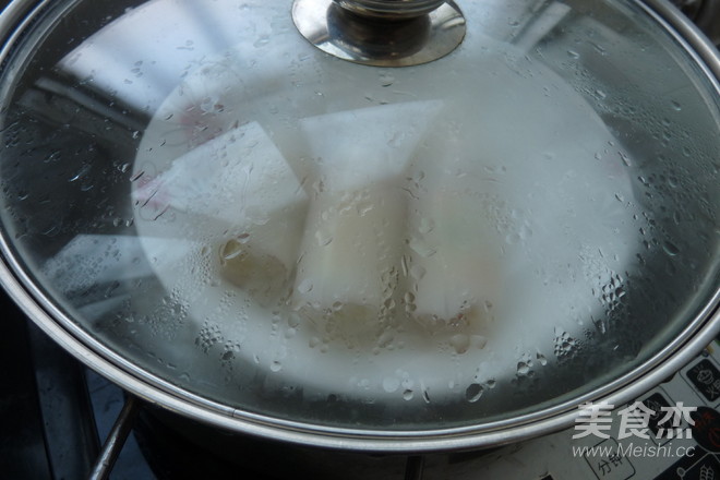 Fresh Squid Rice Rolls recipe