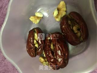 Red Dates with Walnuts recipe