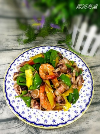 Stir-fried Seafood with Green Pepper recipe