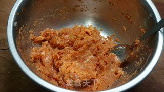 Steamed Dumplings with Carrot Hot Noodles recipe