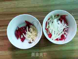 Bean Sprouts Mixed with Shiitake Mushrooms recipe