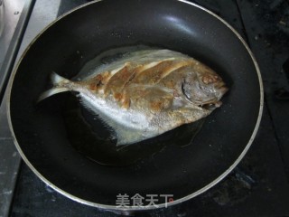 Pan-fried Pomfret recipe