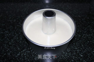 Coconut Chiffon Cake (17cm Hollow Mold) recipe