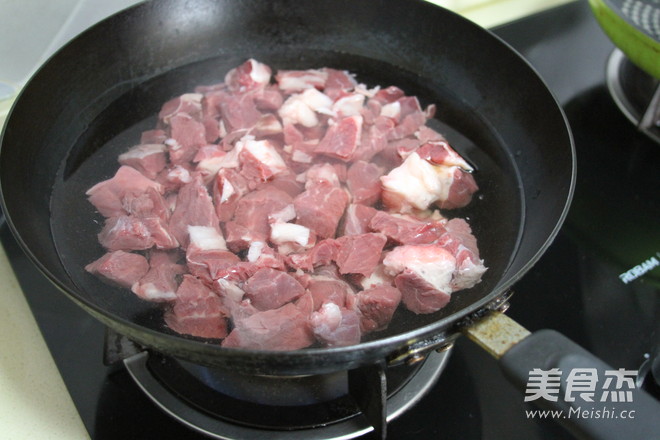 Roast Potatoes and Beef recipe