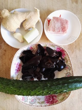 Stir-fried Pork Belly with Cucumber recipe
