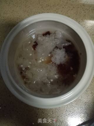 Tremella Peach Gum Sago recipe