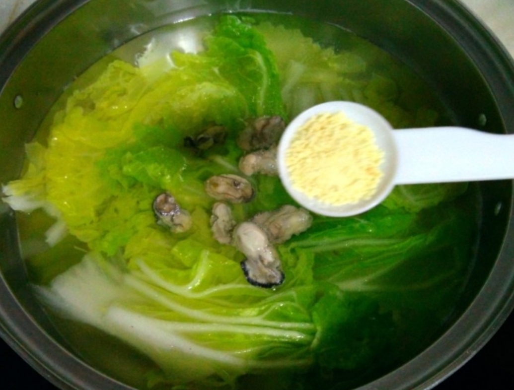 Cabbage Oyster Locust Soup recipe