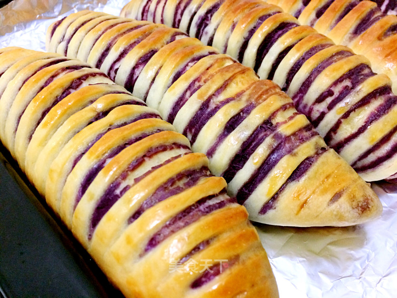 Caterpillar Purple Sweet Potato Bread recipe