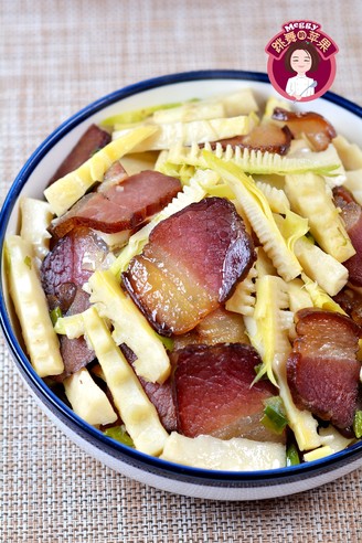 Braised Spring Bamboo Shoots with Bacon