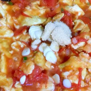 Scrambled Eggs with Tomatoes recipe