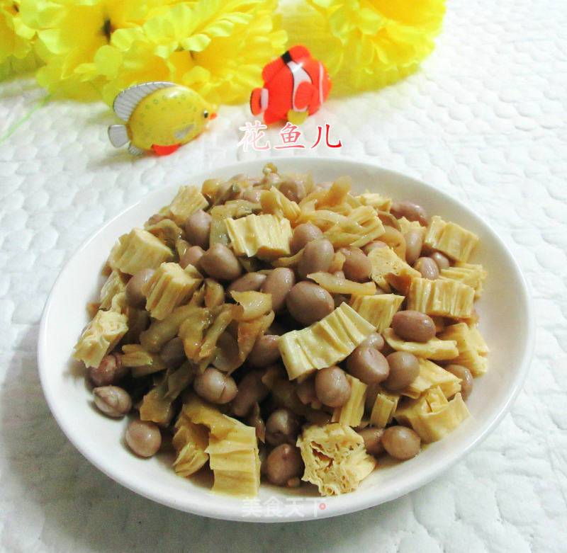 Stir-fried Peanuts with Shredded Mustard and Yuba recipe