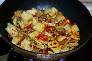 Spicy Pork Belly Stir-fried King Pleurotus recipe